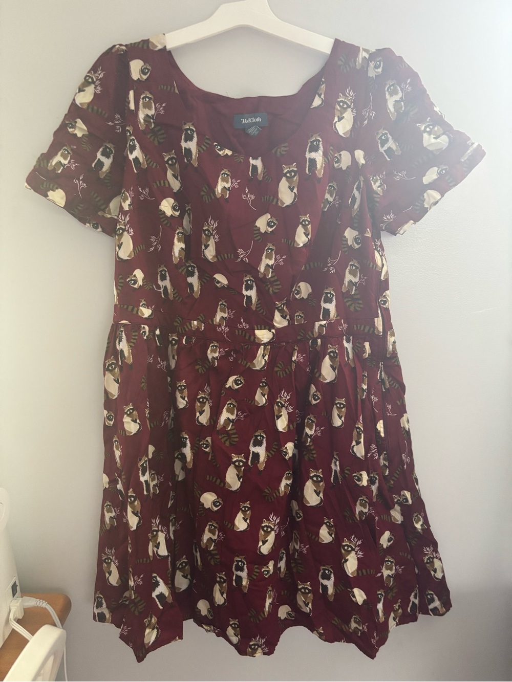 Burgundy raccoon Print Short Sleeve Dress